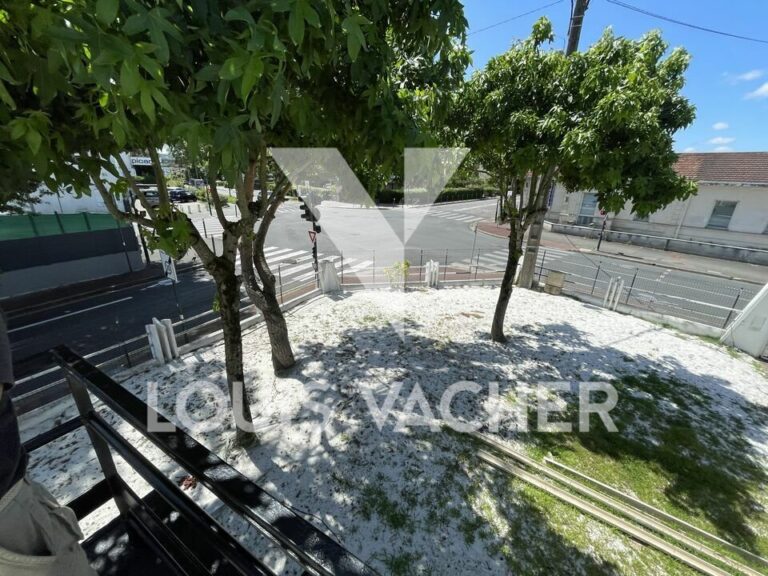 Local commercial Merignac 220 m²