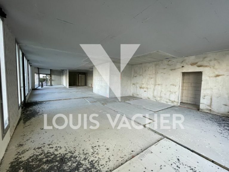 Local commercial Bordeaux 4