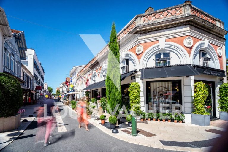 Local commercial Arcachon 90 m²