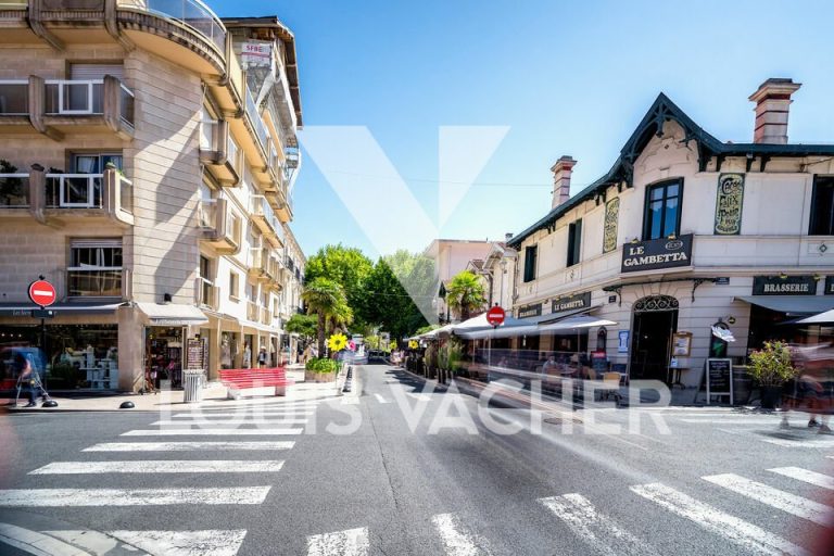 Local commercial Arcachon 2