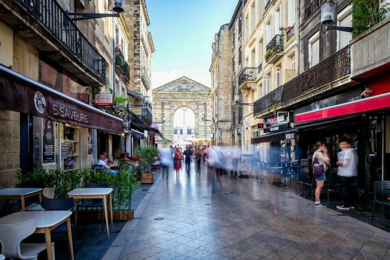 Local commercial Bordeaux 80 m²