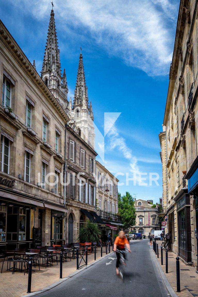 Local commercial Bordeaux 76 m²