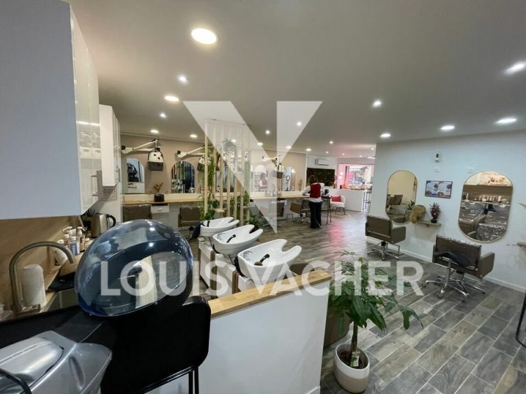 Local commercial Bordeaux 2