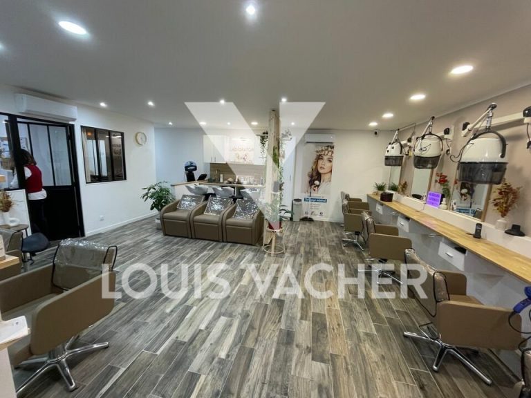 Local commercial Bordeaux 3