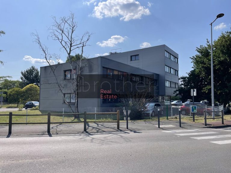 Location de bureau Mérignac 316 m²