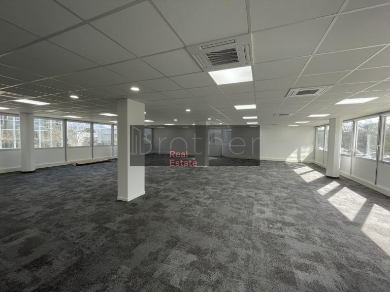 Location de bureau Pessac 2649 m²