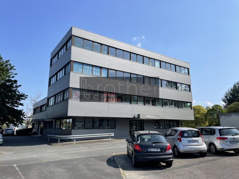 Location de bureau Mérignac 107 m²