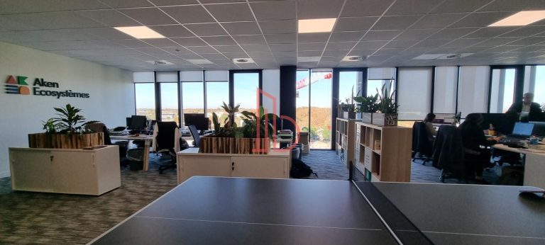 Location de bureau Mérignac 307 m²