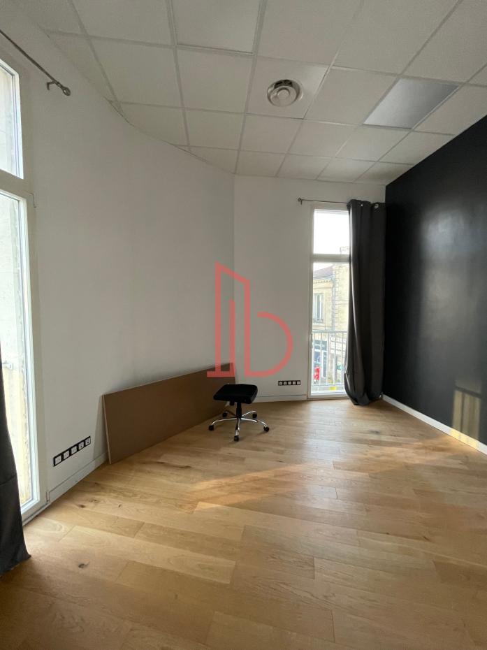 Location de local commercial Talence 210 m²
