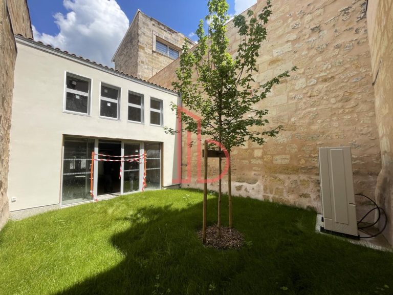 Vente de bureau Bordeaux 358 m²