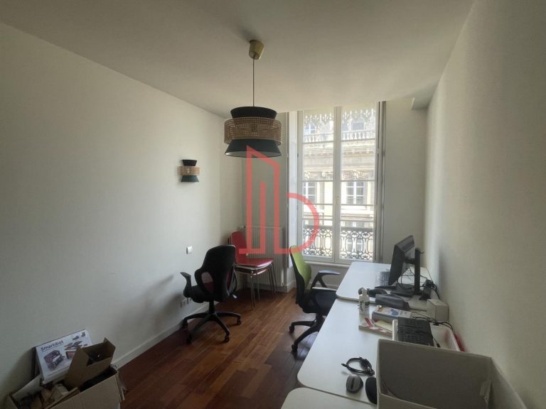 Location de bureau Bordeaux 240 m²