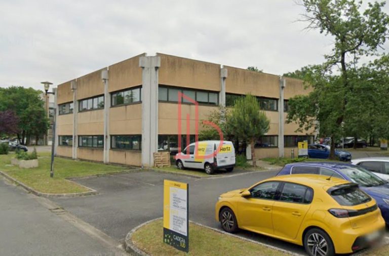 Location de bureau Mérignac 179 m²