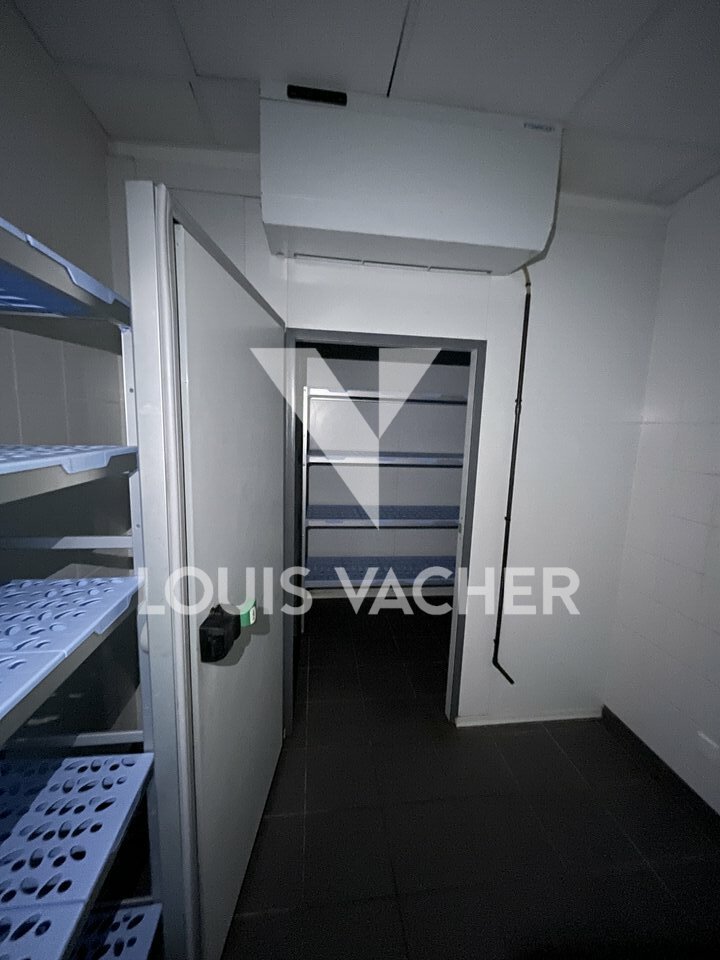 Local commercial Bordeaux 7