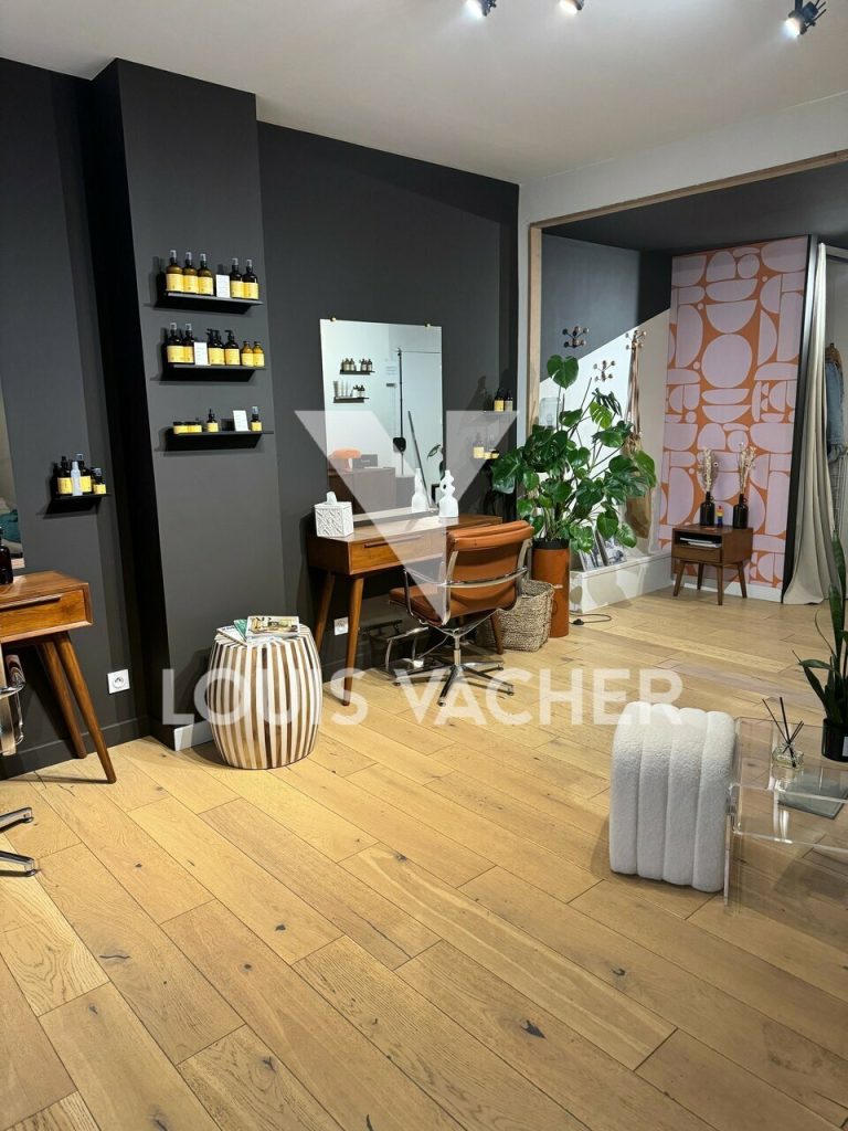 Local commercial Bordeaux 4