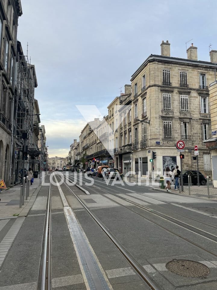 Local commercial Bordeaux 70 m²
