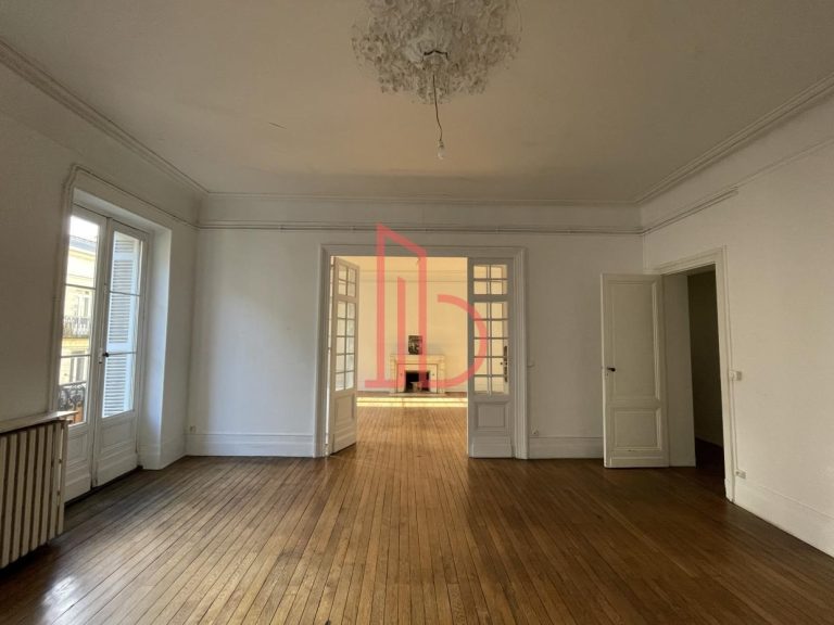 Vente de bureau Bordeaux 207 m²