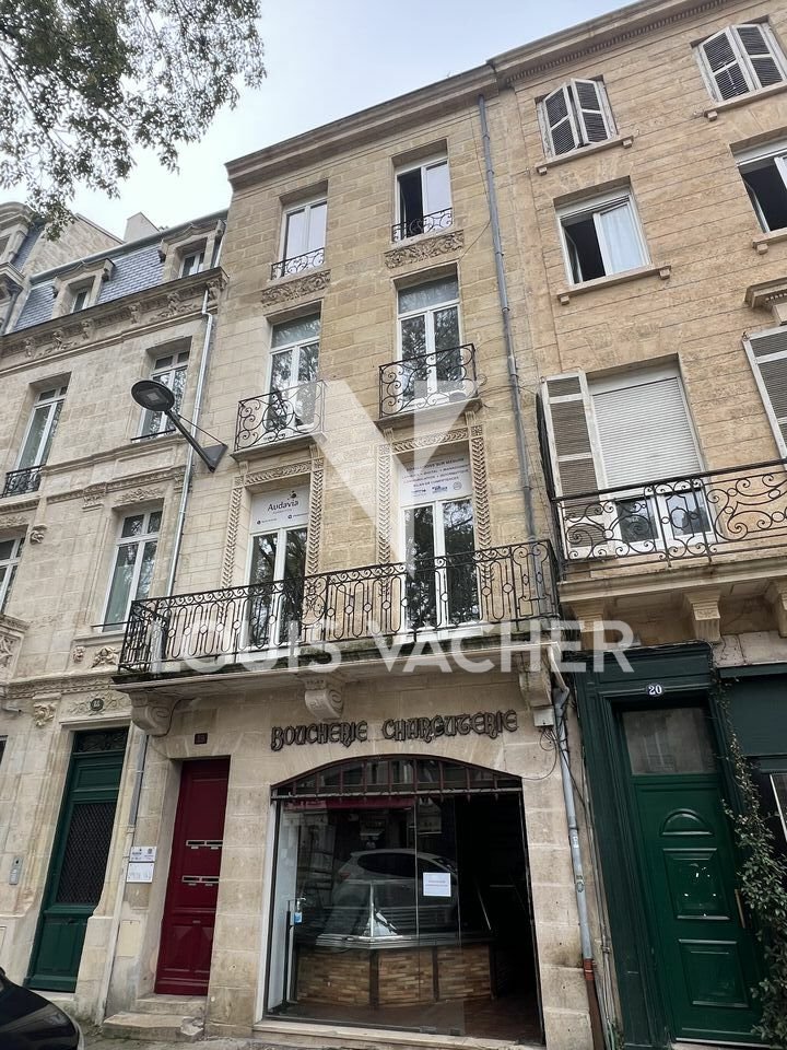 Local commercial Bordeaux 3