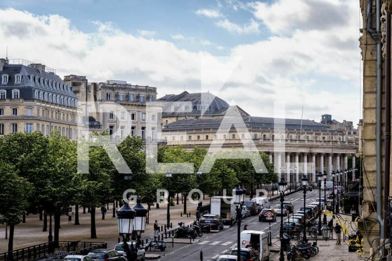 Local commercial Bordeaux 2