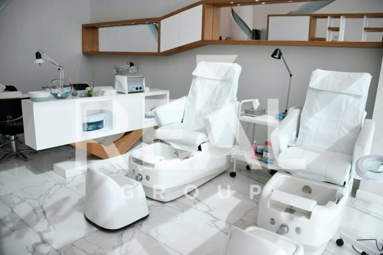 Local commercial Bordeaux 2