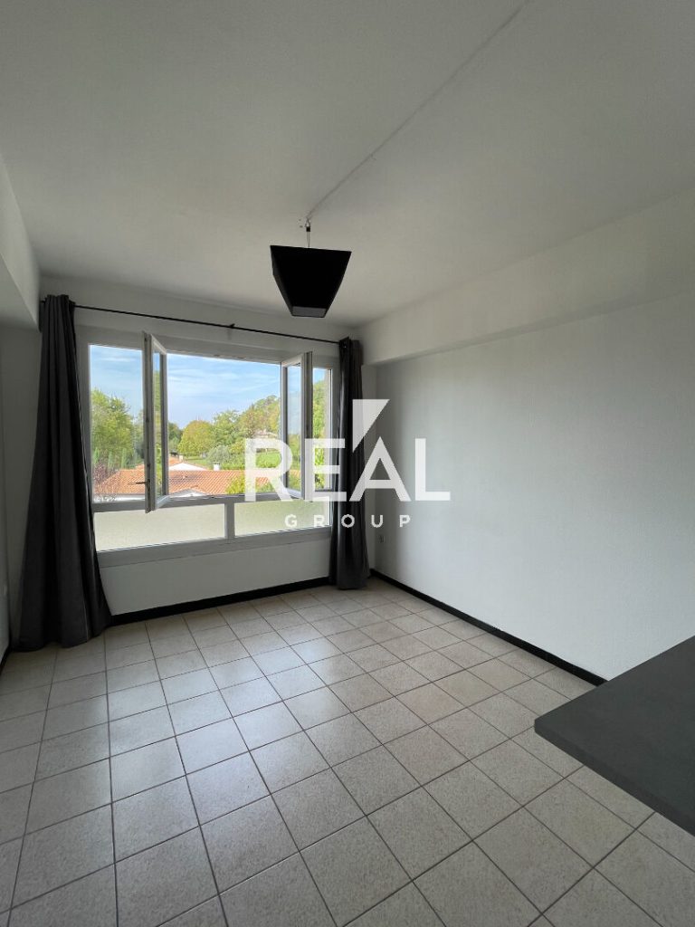 Location Appartement Latresne 25 m²