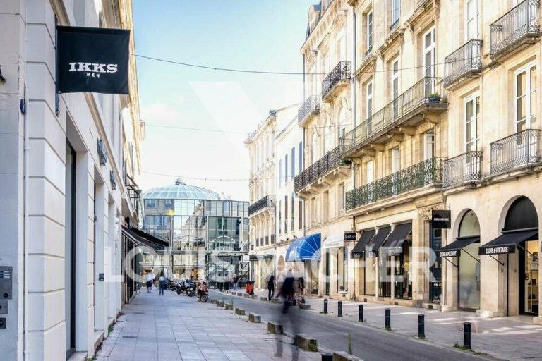 Local commercial Bordeaux 320 m²