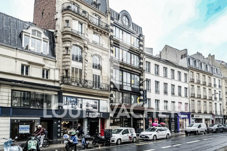 Local commercial Paris 680 m²