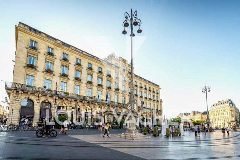 Local commercial Bordeaux 146 m²