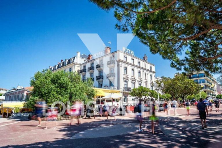 Local commercial Arcachon 2