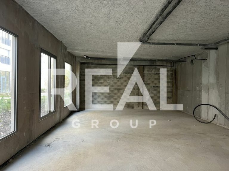 Local commercial Bordeaux 3