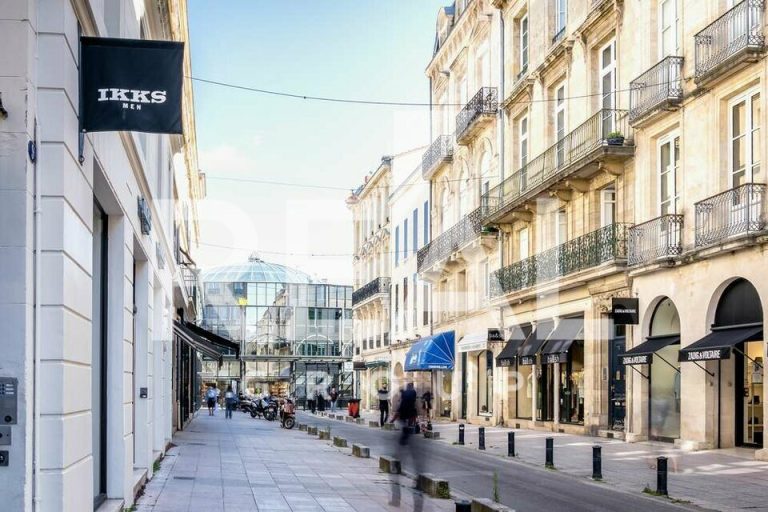 Local commercial Bordeaux 130 m²