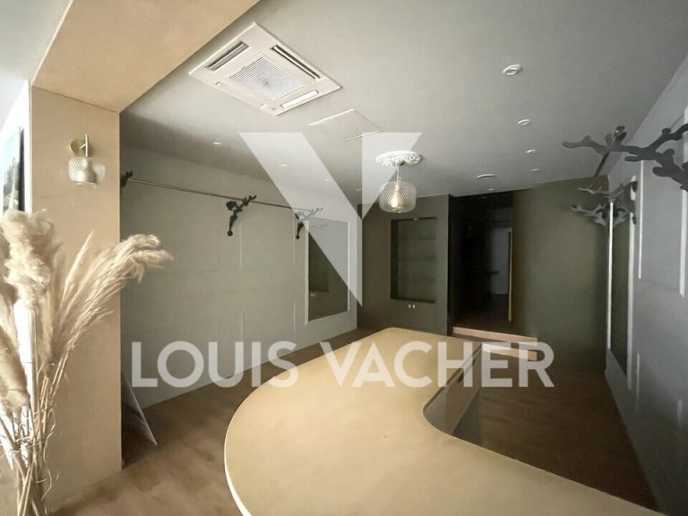 Local commercial Bordeaux 87 m²