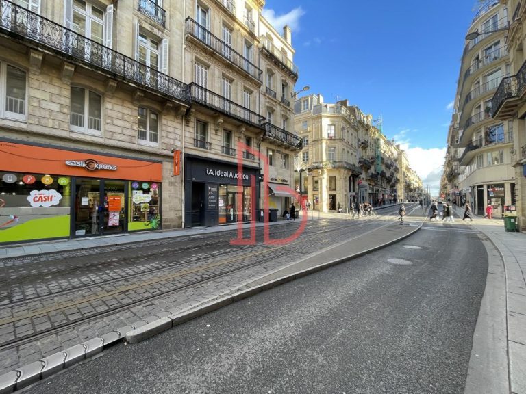 Vente de bureau Bordeaux 102 m²