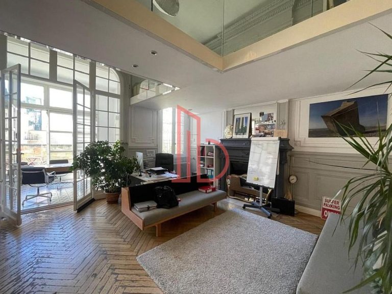 Vente de bureau Bordeaux 131 m²