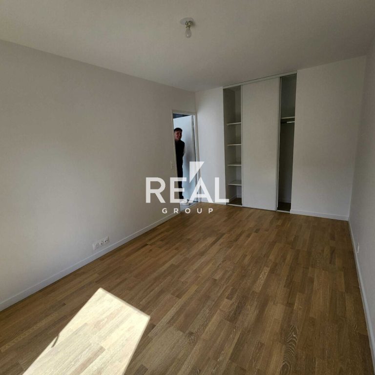 Location Appartement Ares 3