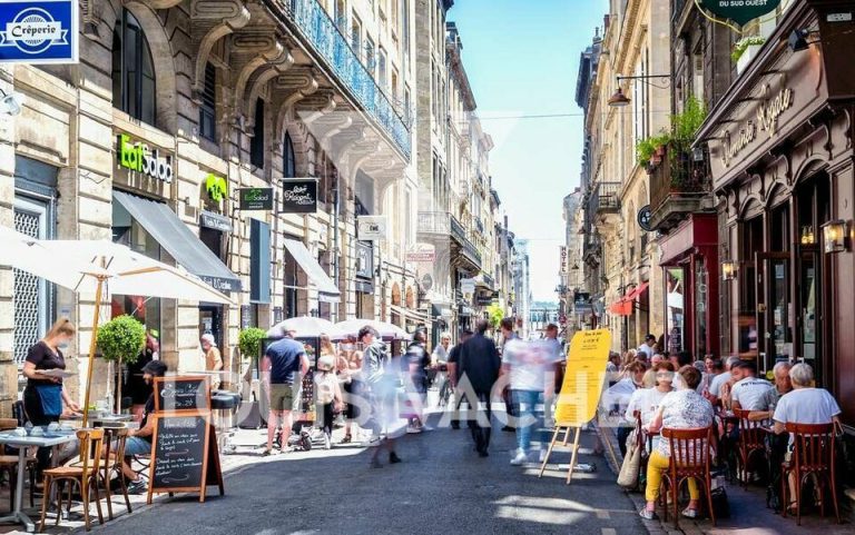 Local commercial Bordeaux 2