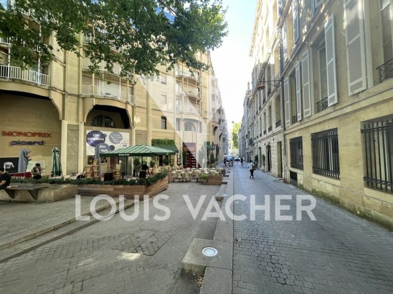 Local commercial Bordeaux 2