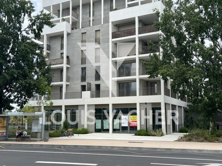 Local commercial Bordeaux 193 m²
