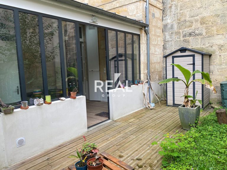 Location Appartement Bordeaux 49 m²