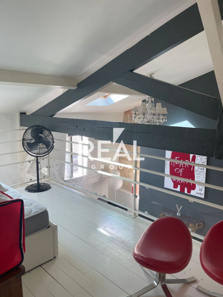 Location Appartement Bordeaux 10