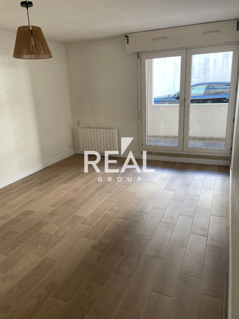 Location Appartement Bordeaux 67 m²