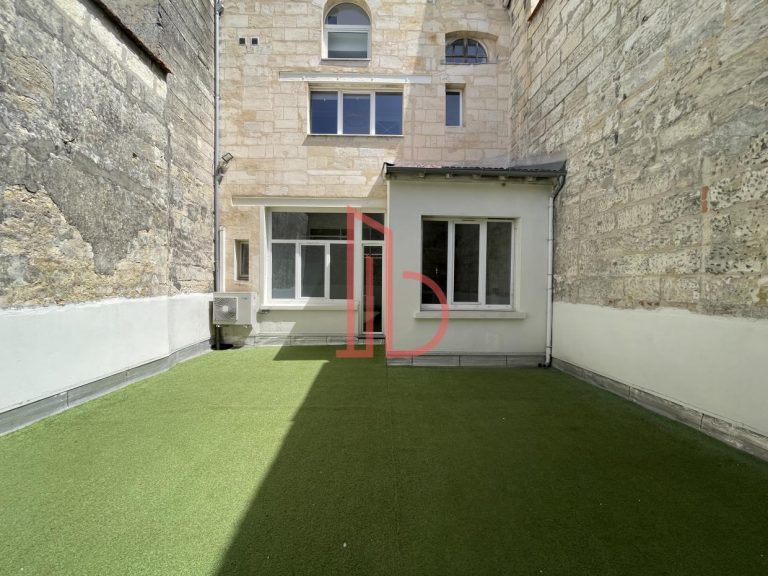 Location de bureau Bordeaux 97 m²