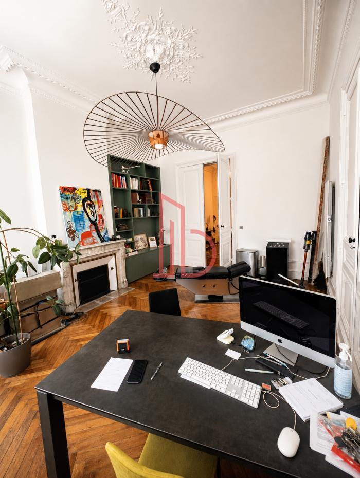 Vente de bureau Bordeaux 69 m²
