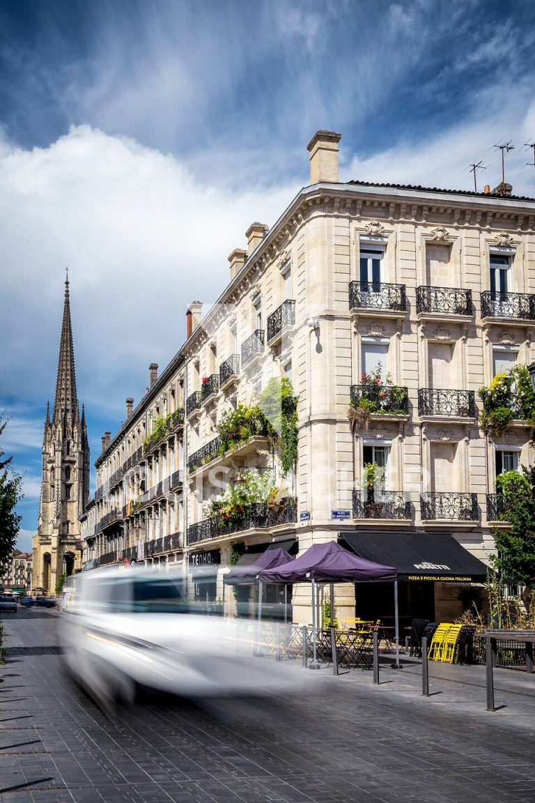Local commercial Bordeaux 2